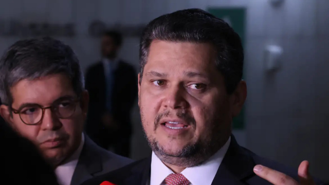 PEC que extingue escala 6x1 segue parada no Senado e deve completar um mês sem avanços